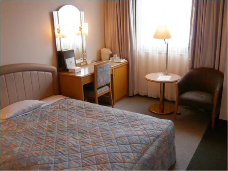 Urayasu Beaufort Hotel Buitenkant foto