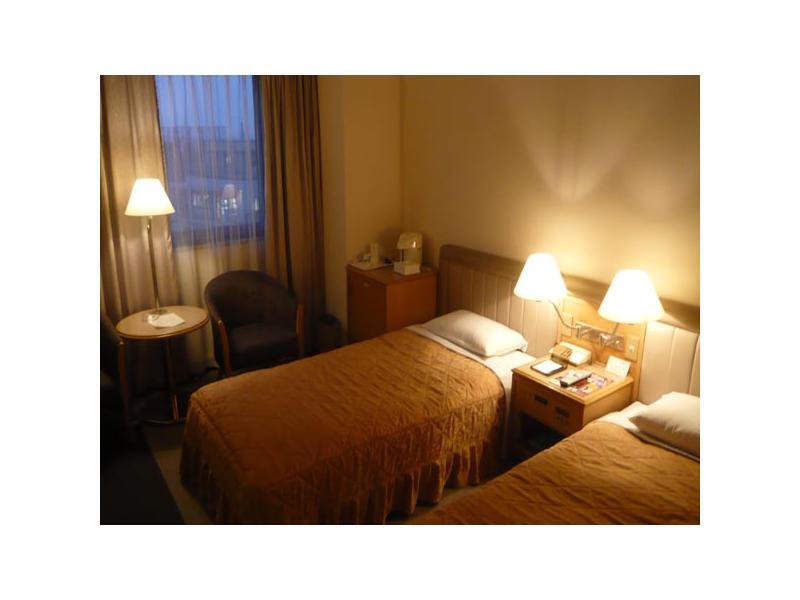 Urayasu Beaufort Hotel Buitenkant foto